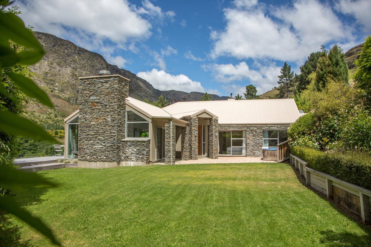 Riverview Retreat Holiday Home By Majordomo Queenstown Bilik gambar